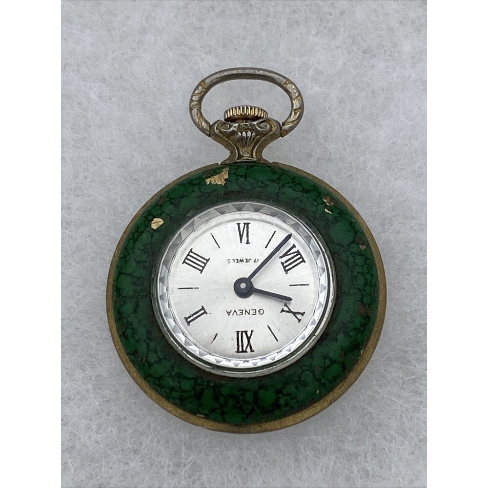 Vintage Geneva Green Enamel Round Ladies Pocket Watch 17 Jewels